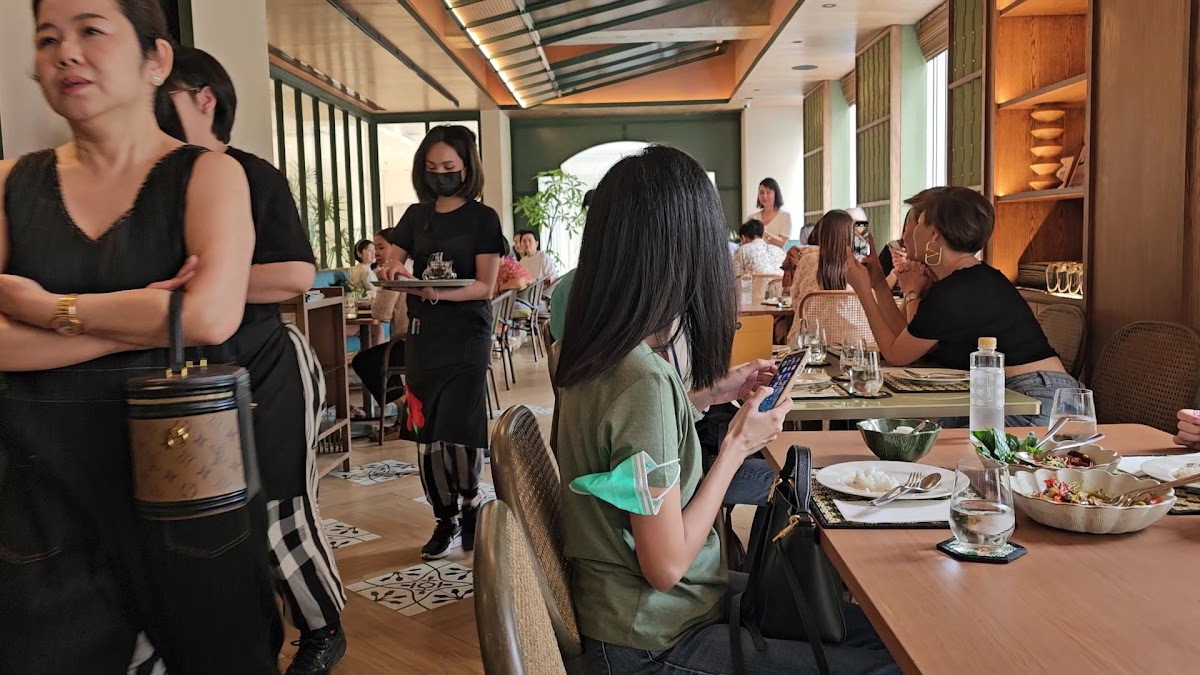 Thai-style table setting